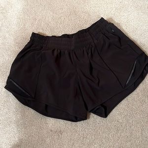 Lululemon Hotty Hot Short